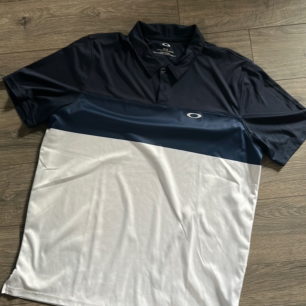 Oakley polo